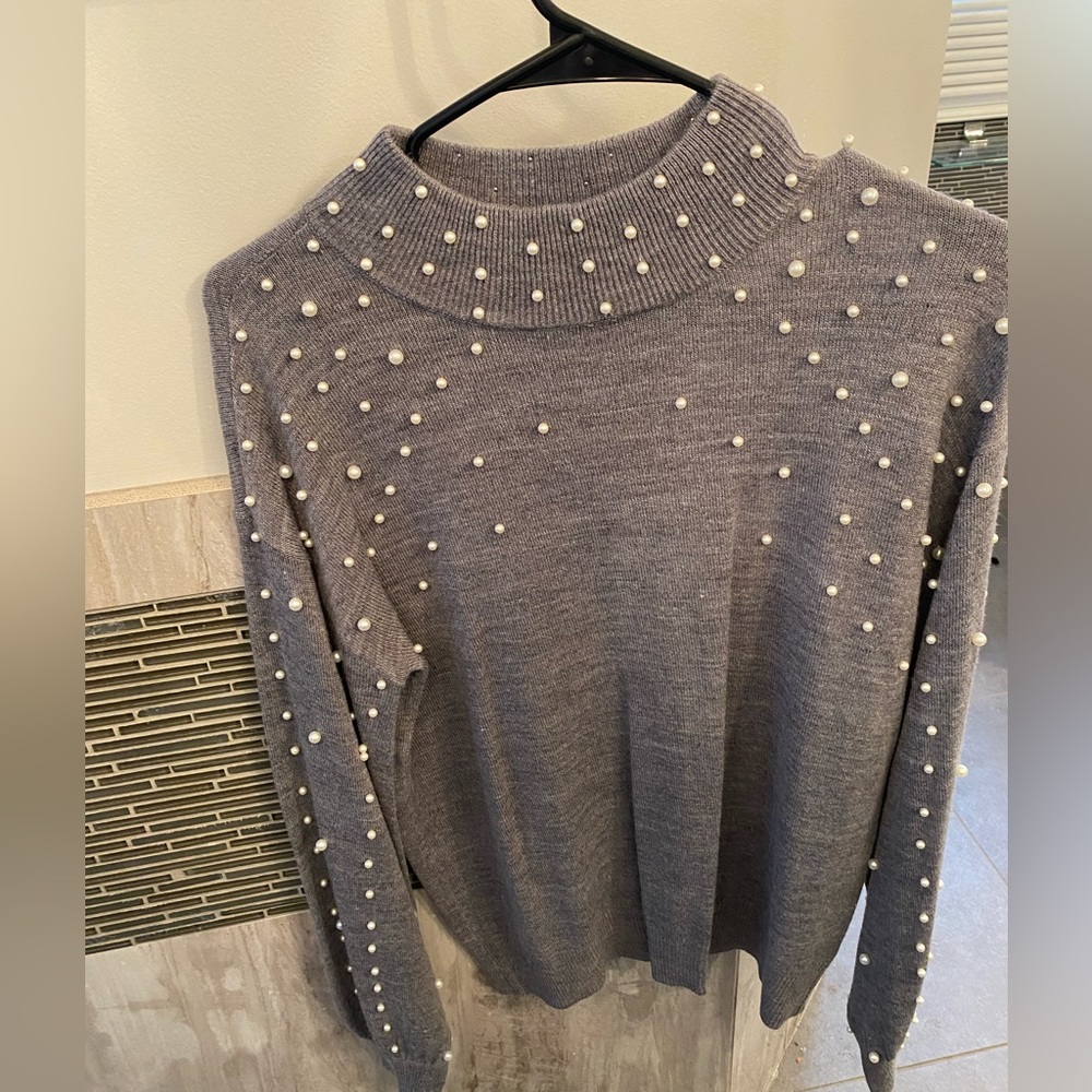 Pearl sweater
